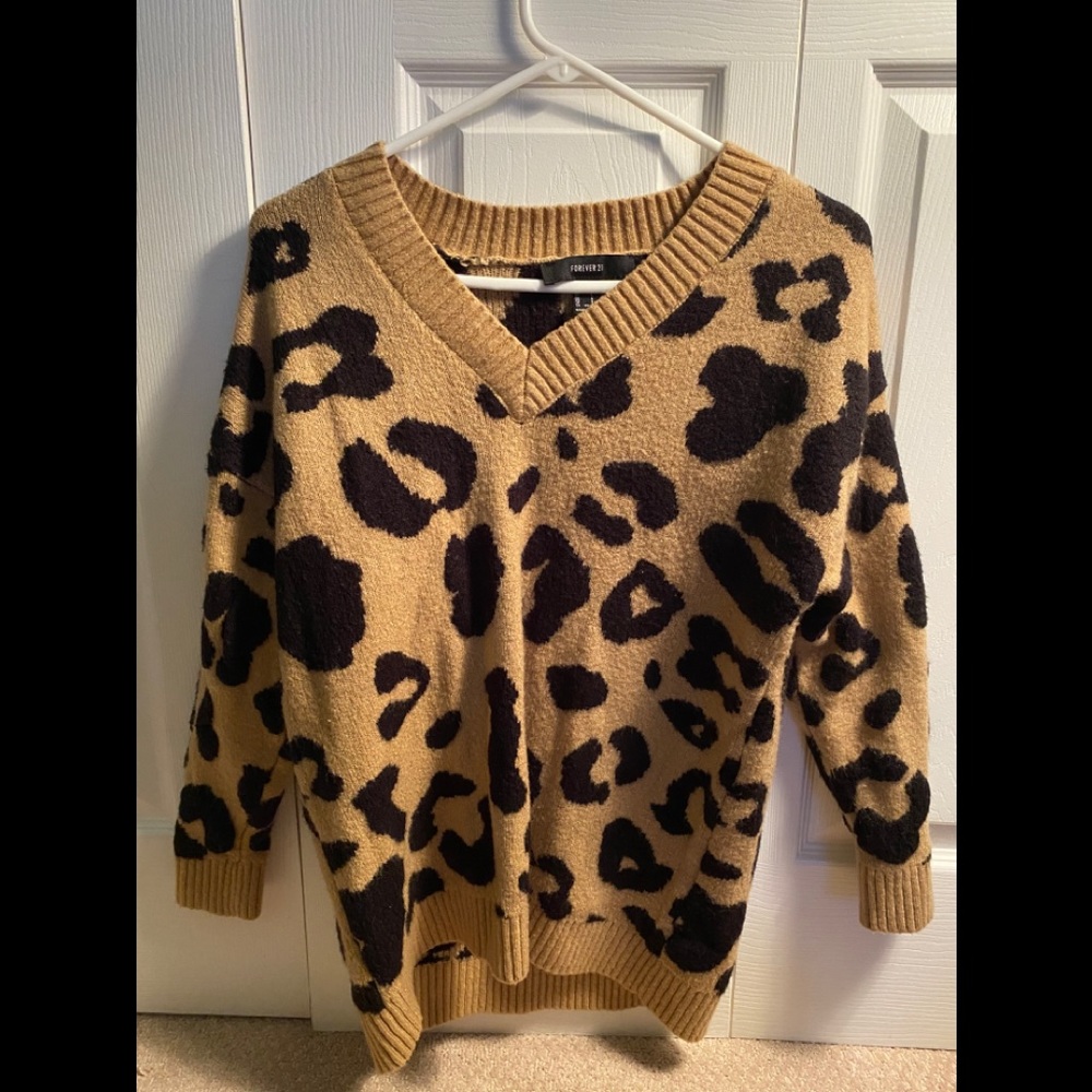 Forever 21 sweater cheetah print